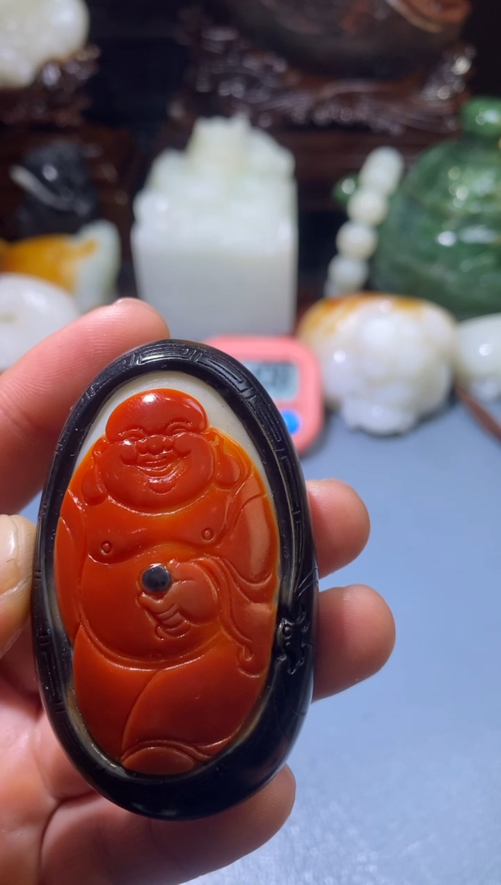 未镶嵌和田玉摆件刘****.和田玉