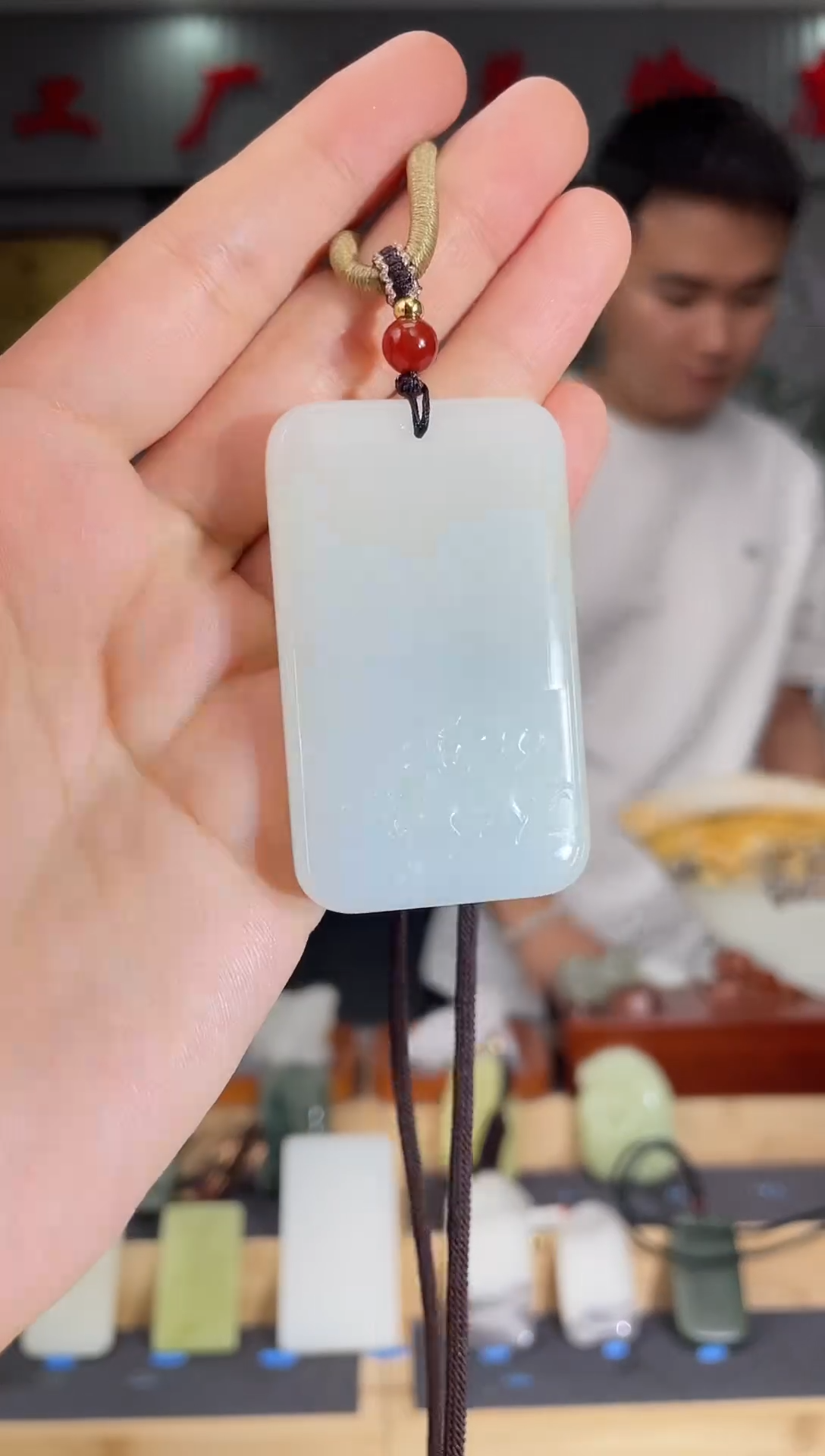 和田玉未镶嵌颈饰1