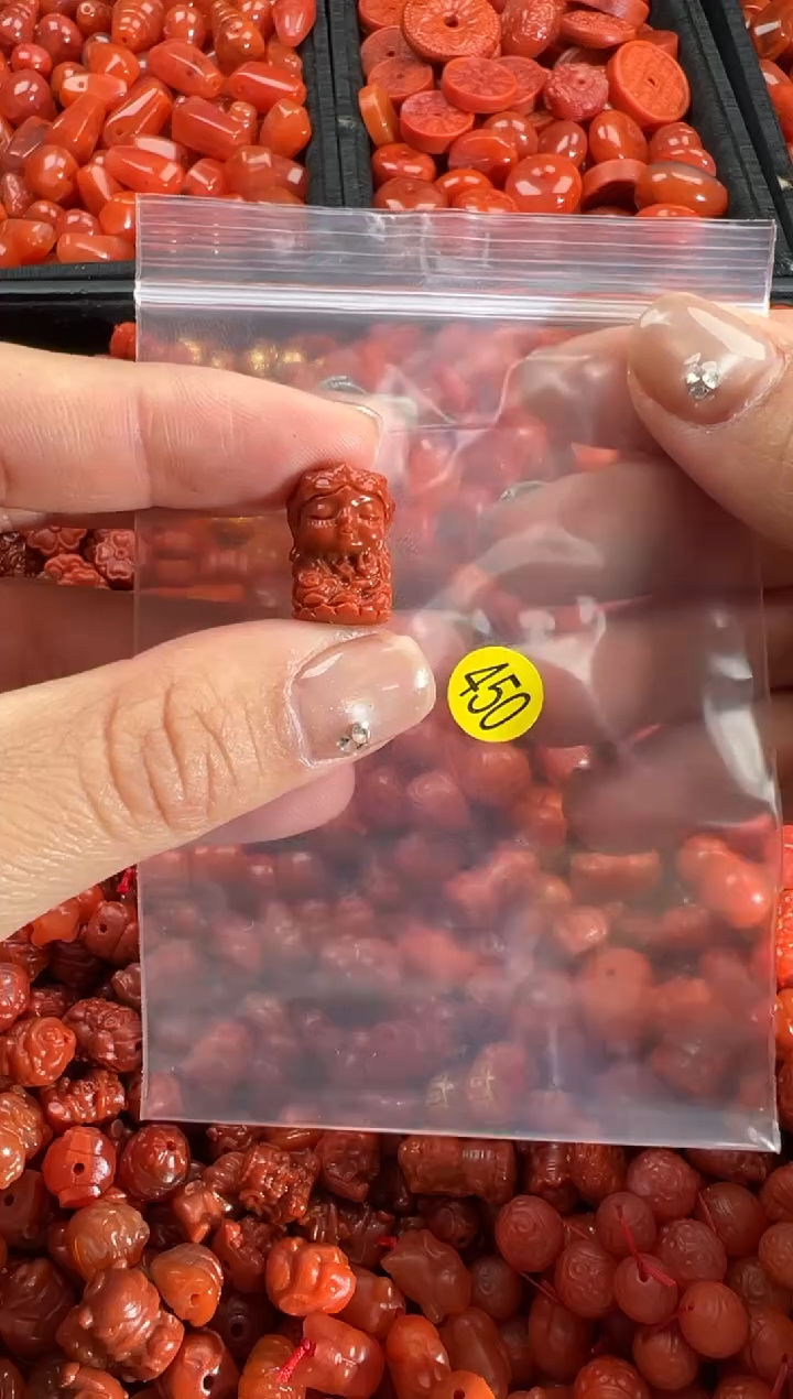 【闪购商品】南红玛瑙颈饰未镶嵌1