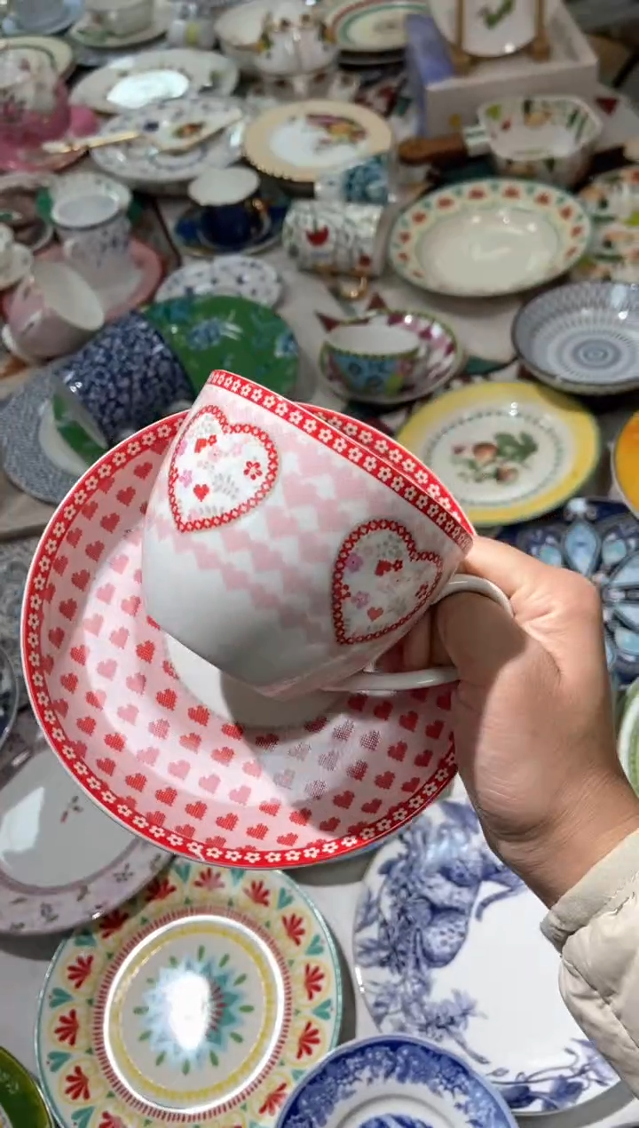 【闪购商品】瓷片陶瓷原单CC758餐具1个