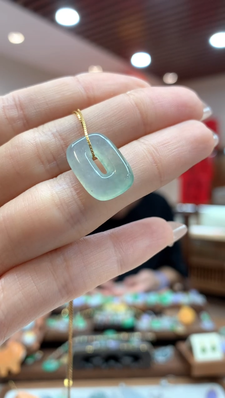 【闪购商品】翡翠吊坠(不含链)未镶嵌方糖