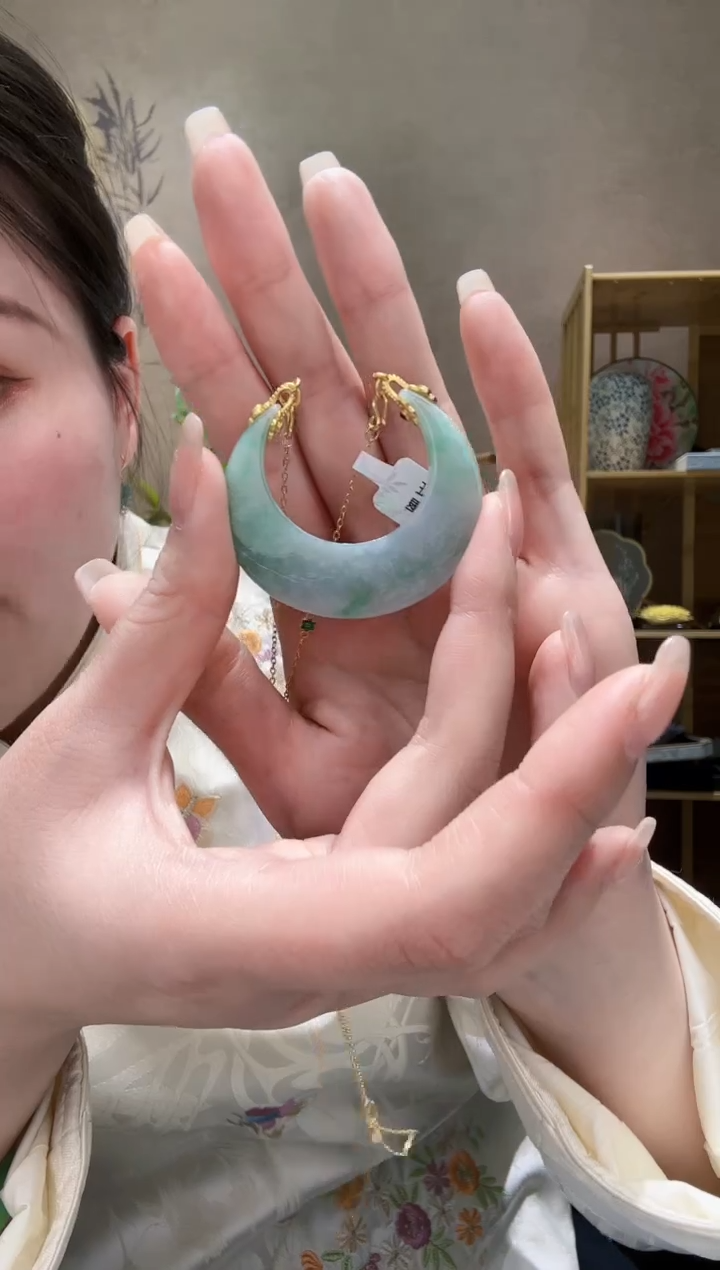 【闪购商品】翡翠颈饰未镶嵌吊坠