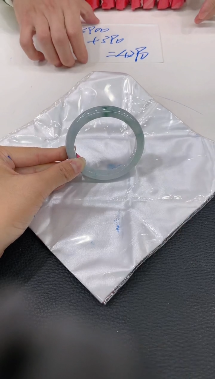 【闪购商品】翡翠手镯未镶嵌手镯