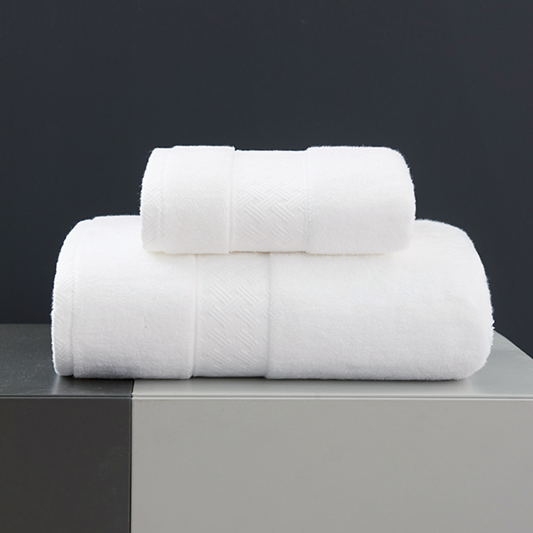 Hilton希尔顿酒店雪山白款吸水加厚大号柔软亲肤洗澡浴巾高档面巾