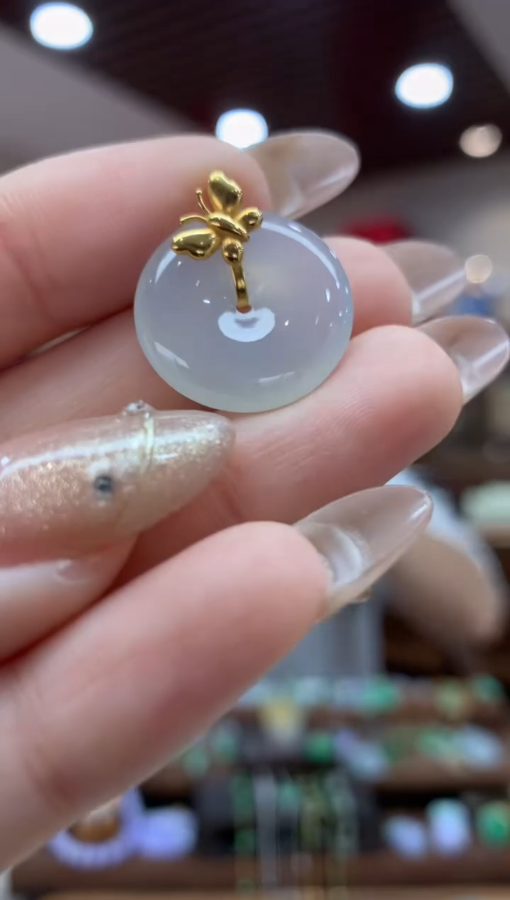 【闪购商品】翡翠吊坠(不含链)18K金镶嵌平安扣