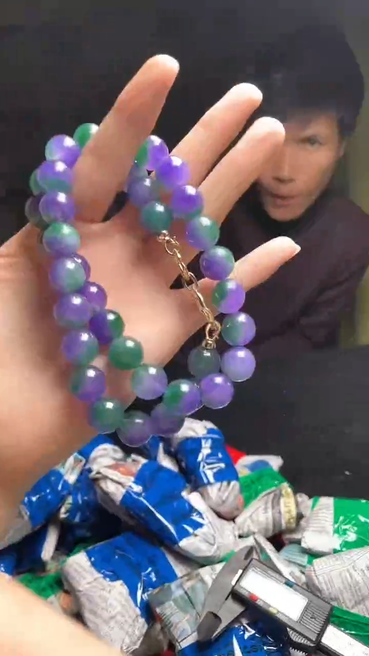 猛子收货春紫珠链