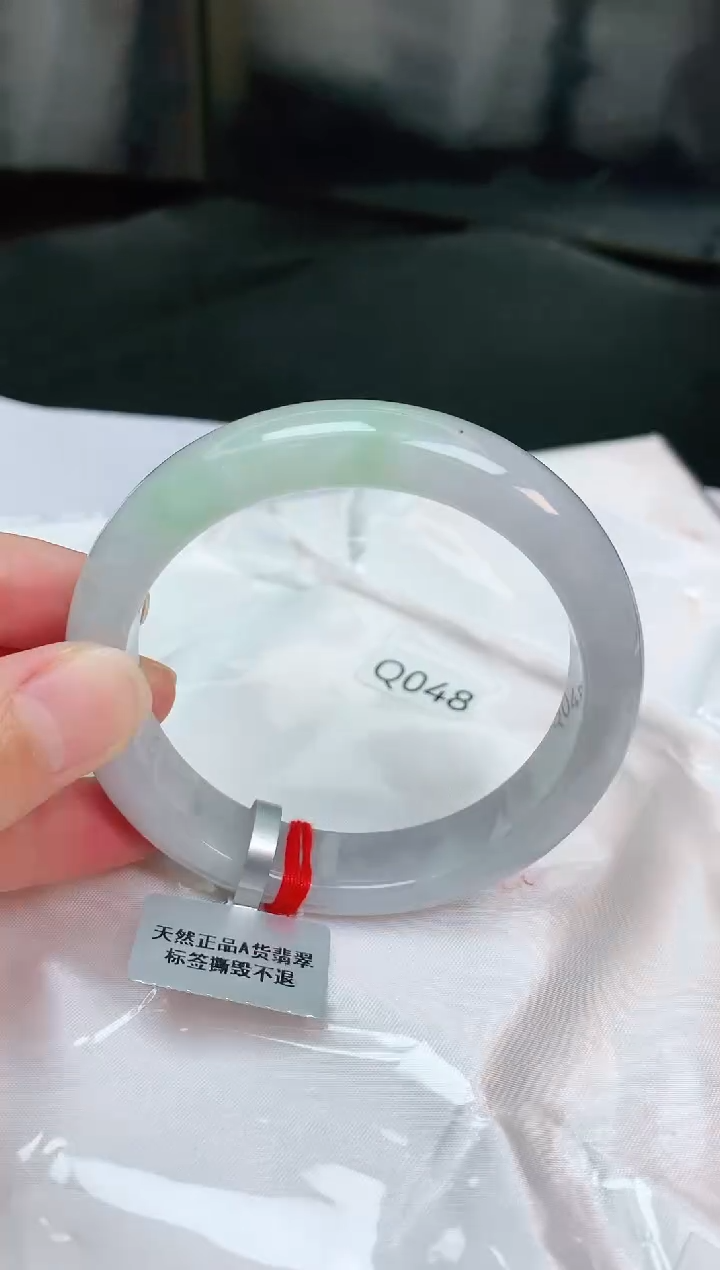 【闪购商品】翡翠手镯未镶嵌缅甸天然A货翡翠手镯