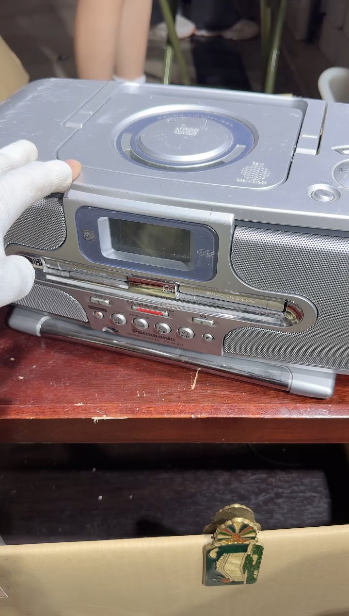 瓷片?****8  391中古商品，瑕疵品，不保好坏。