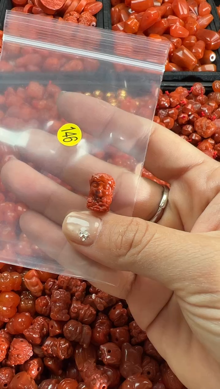 【闪购商品】南红玛瑙颈饰未镶嵌1