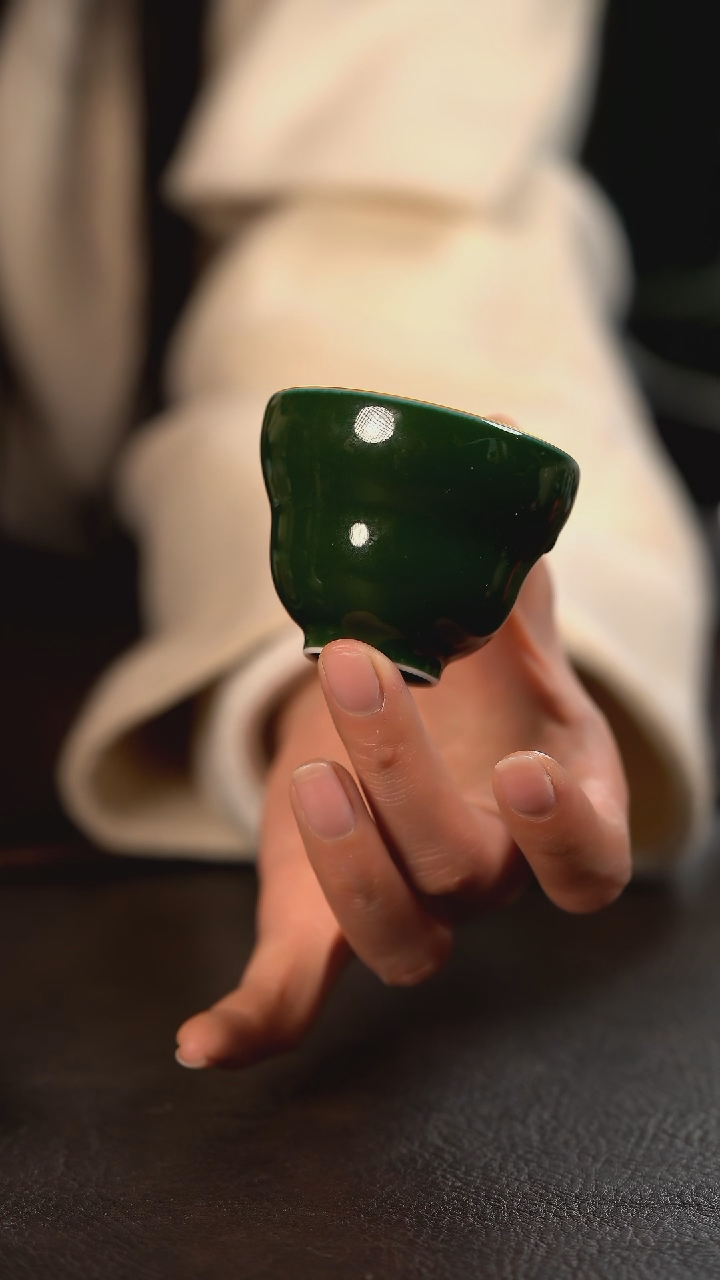 【闪购商品】杯聚澜堂描金祖母绿葫芦杯80cc