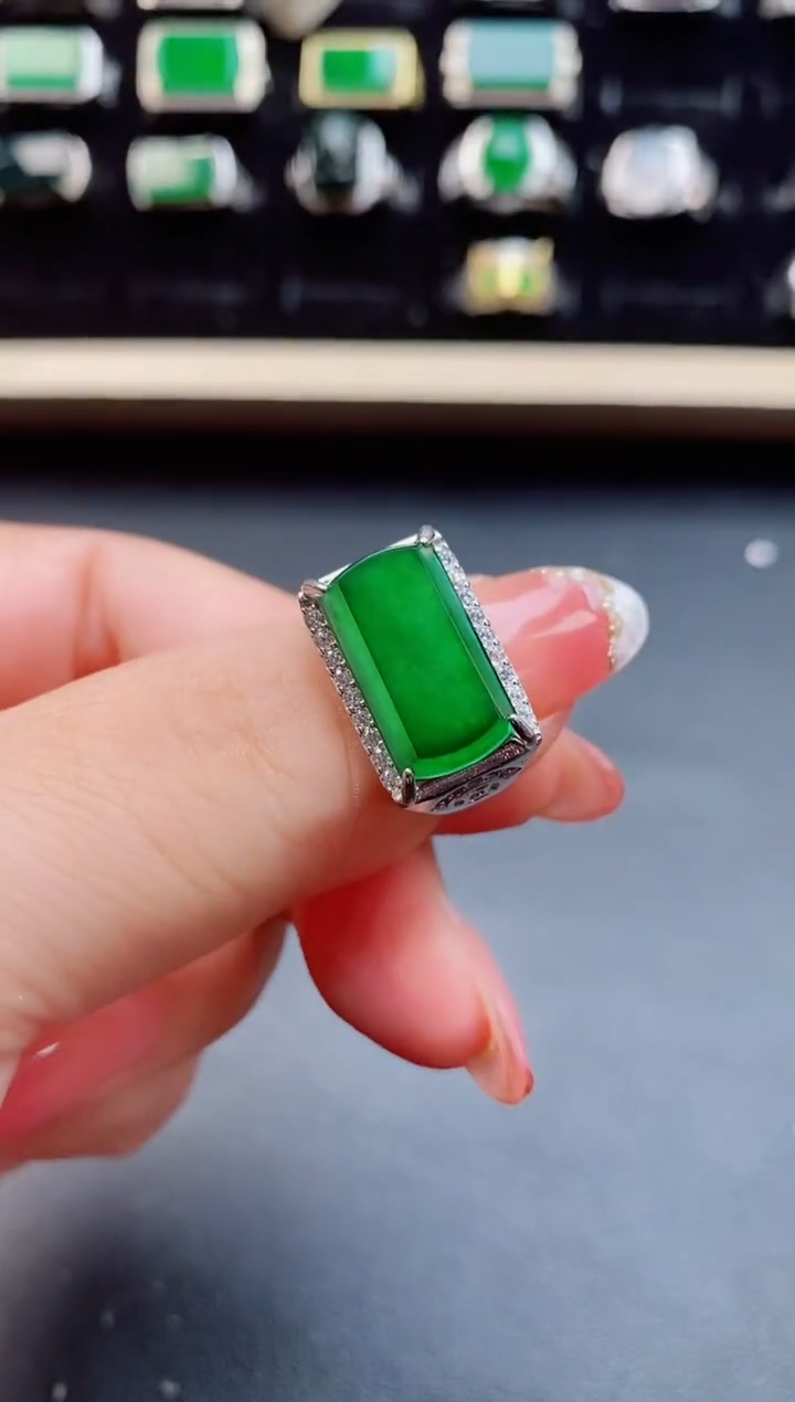 【闪购商品】翡翠戒指银S925镶嵌5085050