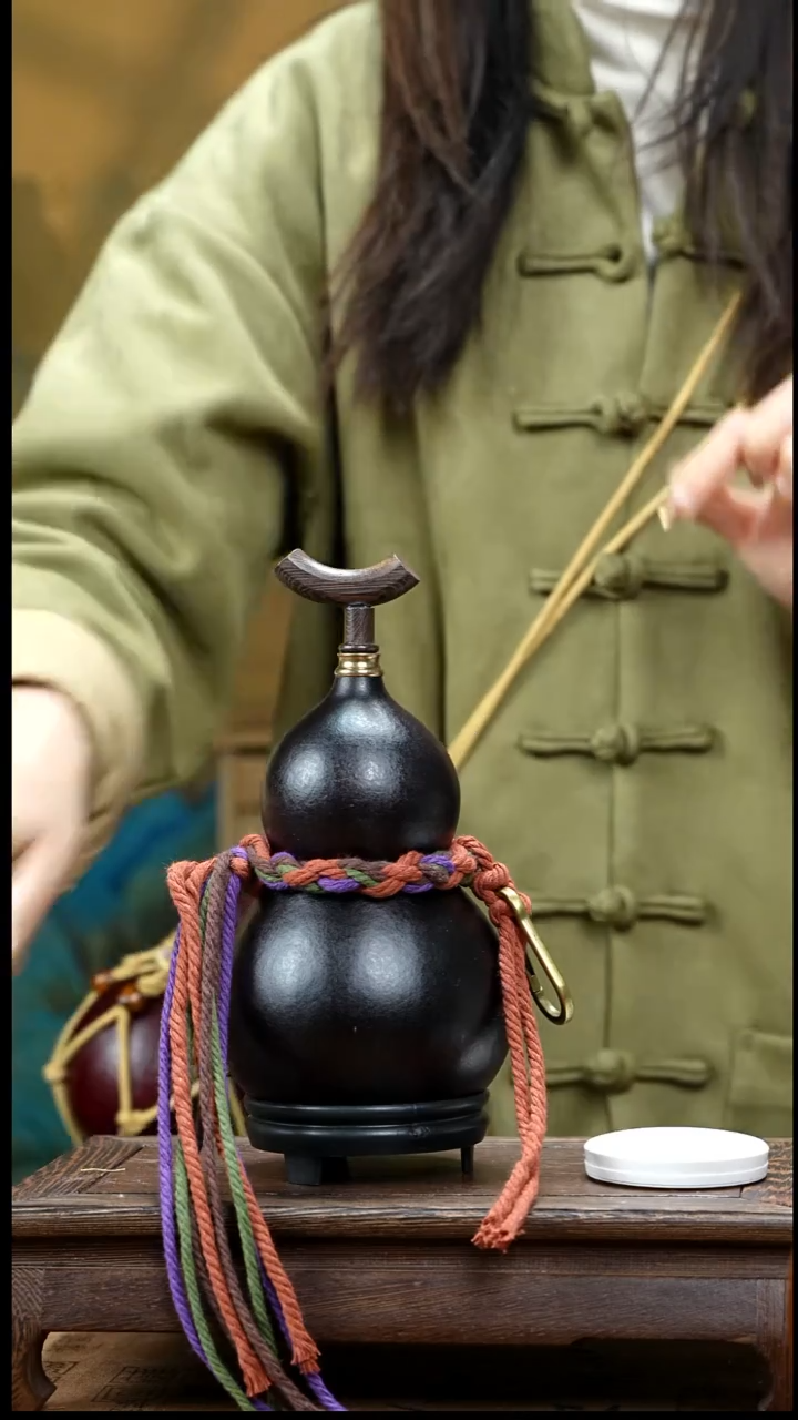 XW033简约大漆款天然酒葫芦（一物一拍）