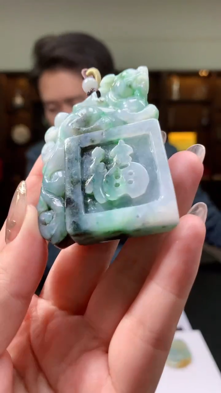 【闪购商品】定制翡翠未镶嵌8035yx-毛货挂件
