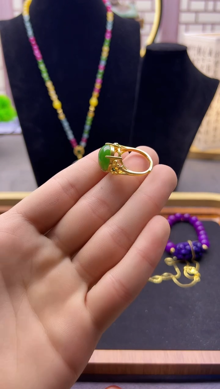 【闪购商品】和田玉戒指14K金镶嵌J04         