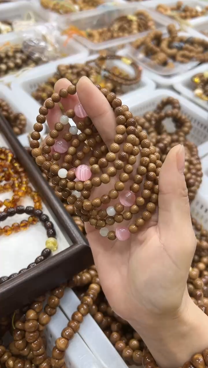 吊坠(赠链)未镶嵌和田玉（糖玉）  库克卡6m【特级精挑料】设计款单圈