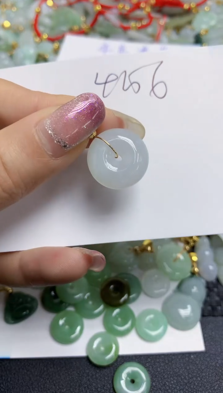 【闪购商品】翡翠颈饰合金天然翡翠A货