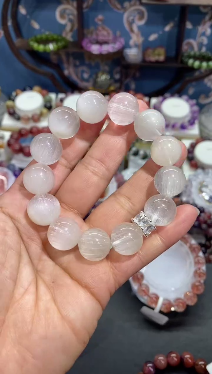 【闪购商品】水晶手串未镶嵌冰糖白兔毛