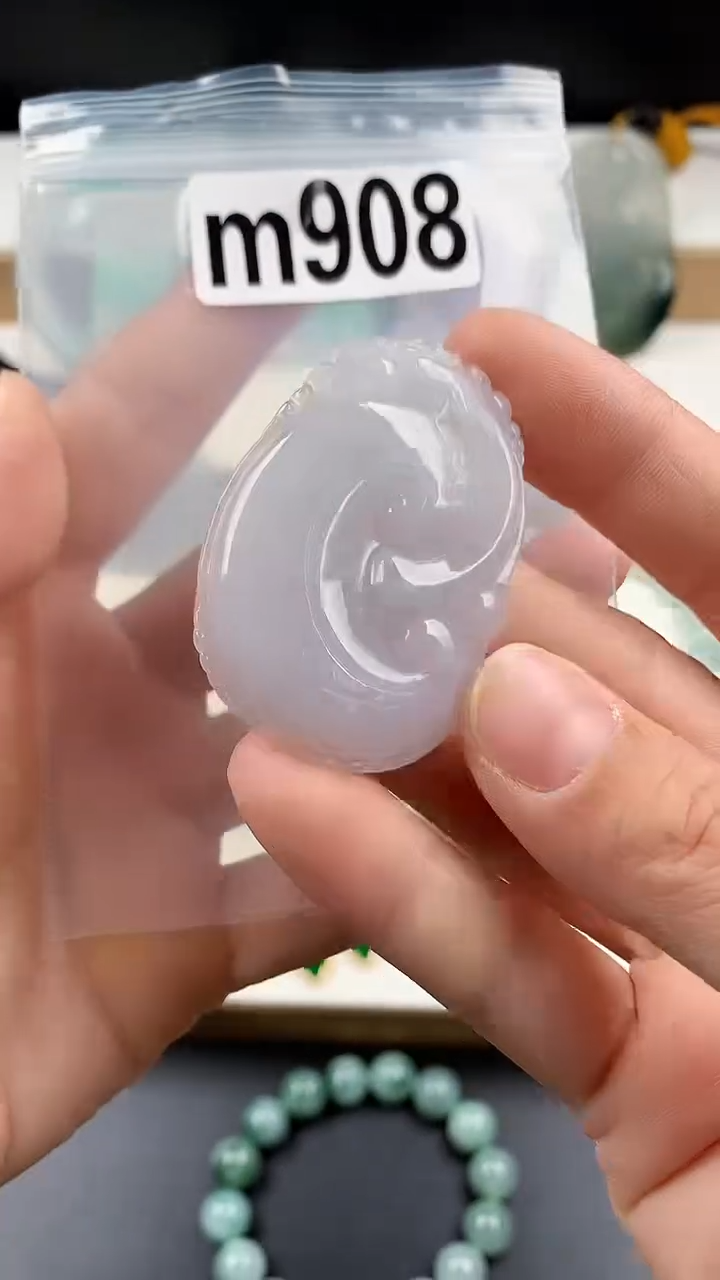 颈饰未镶嵌翡翠天然翡翠吊坠挂件