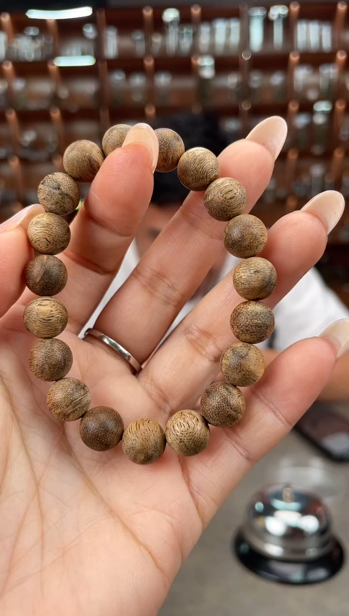 【闪购商品】沉香手串44号海南黑油格多样性发一条