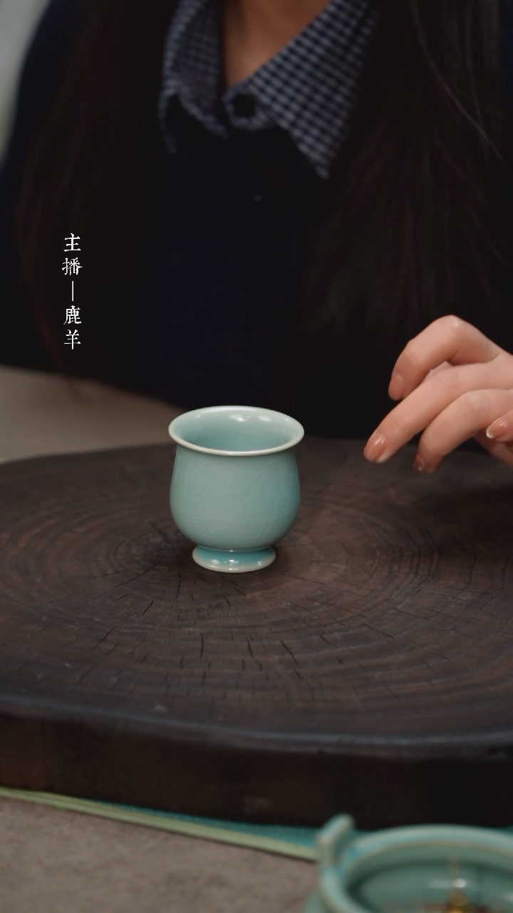 【闪购商品】卷足淑女杯-汝瓷张海英-羊