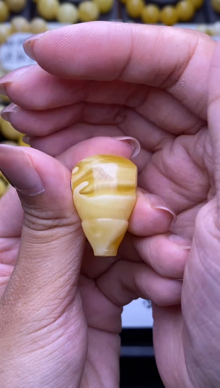 裸石琥珀未镶嵌 大小姐珠宝118