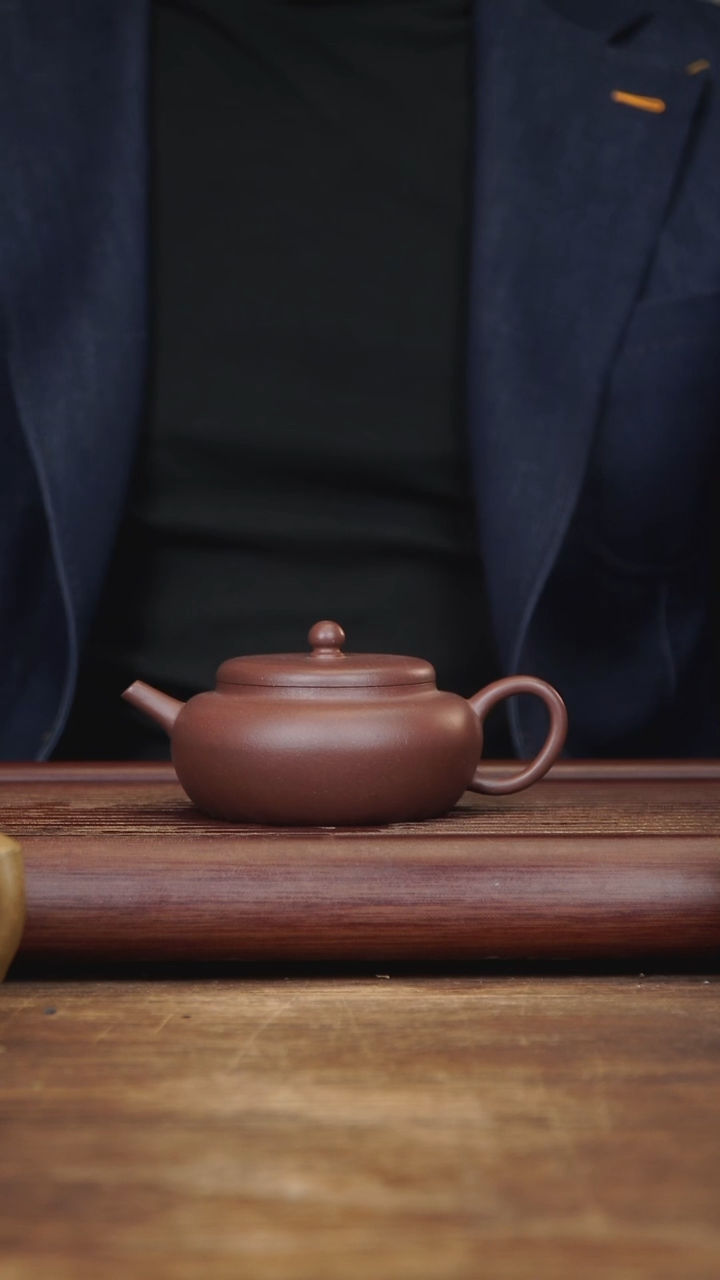 【闪购商品】紫砂茶壶180ml 全手大蕴明灯 底槽清