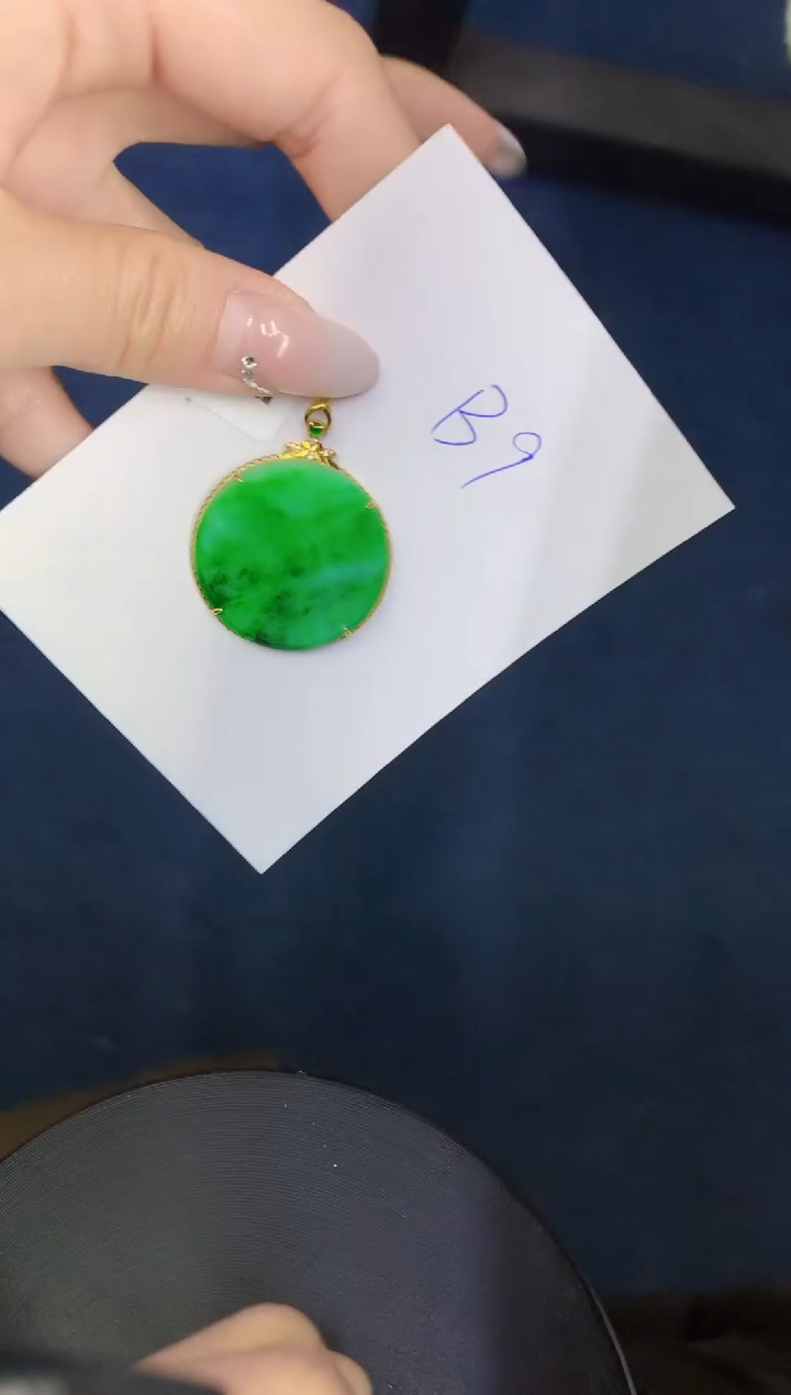 【闪购商品】翡翠颈饰18K金镶嵌00000000001