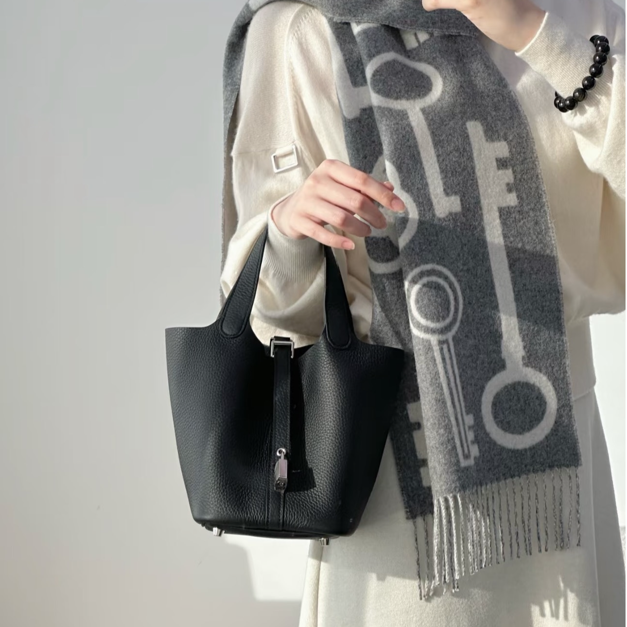 未使用 Hermes/爱马仕 蔚蓝/黑银菜篮子18 W刻