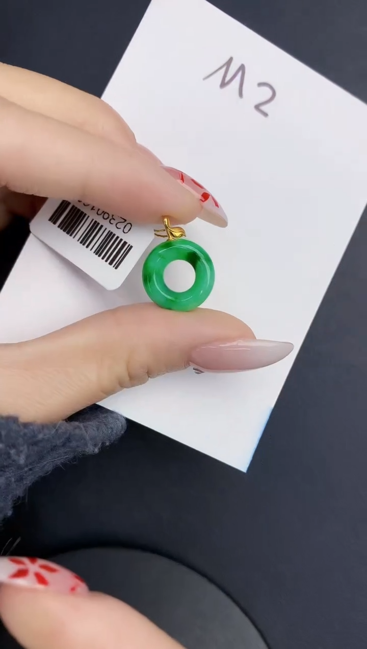 【闪购商品】翡翠颈饰18K金镶嵌0000000000