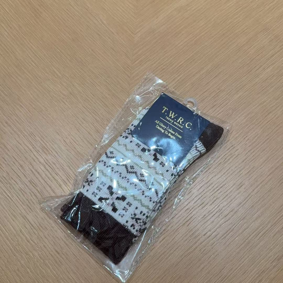TEENIE WEENIE 波点保暖刺绣条纹女学院风秋季提花衣 TBAY25FT02A