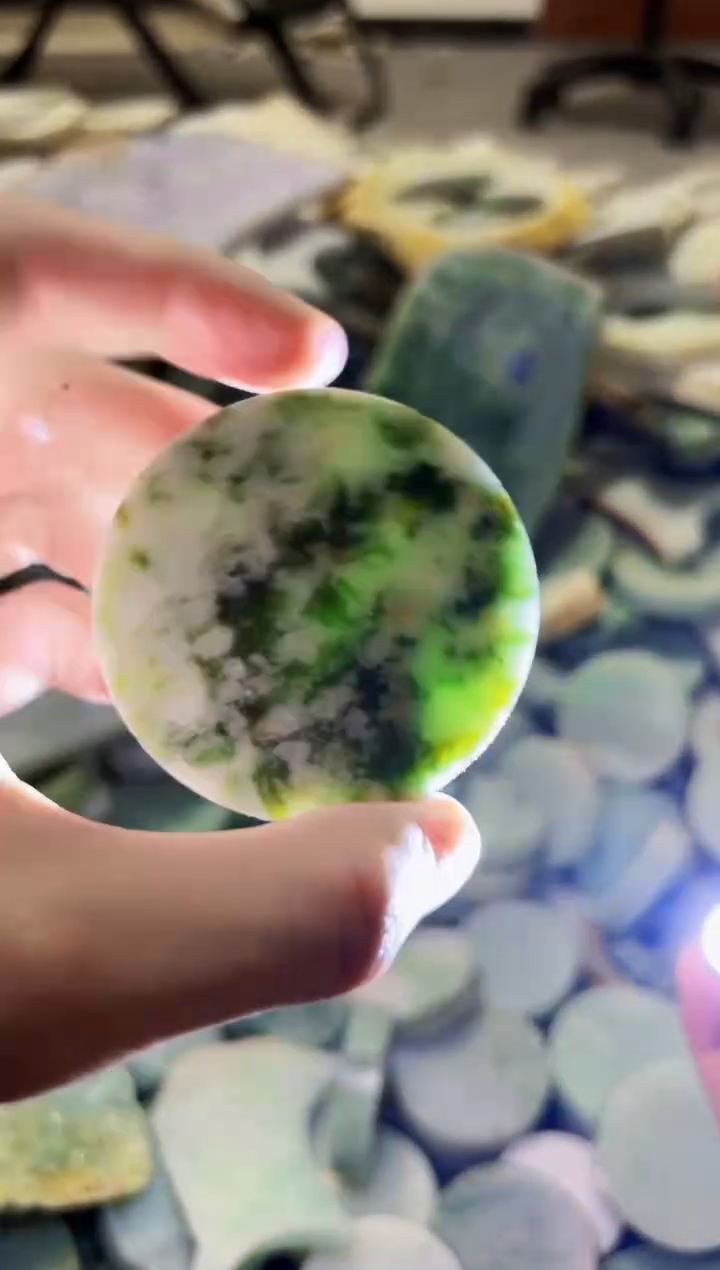 【闪购商品】翡翠颈饰未镶嵌A货吴玉322