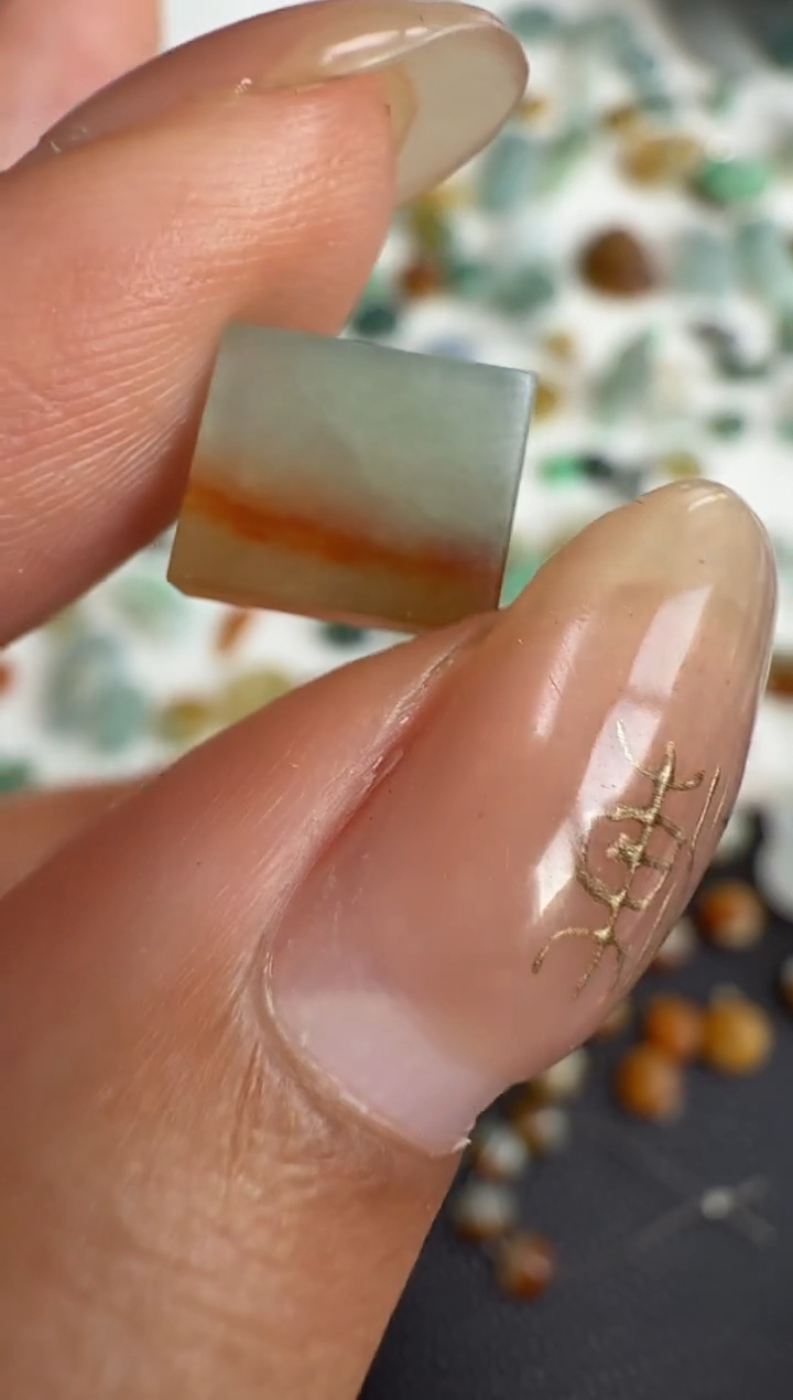 未镶嵌定制翡翠9.7*8.3*2.8/300+30