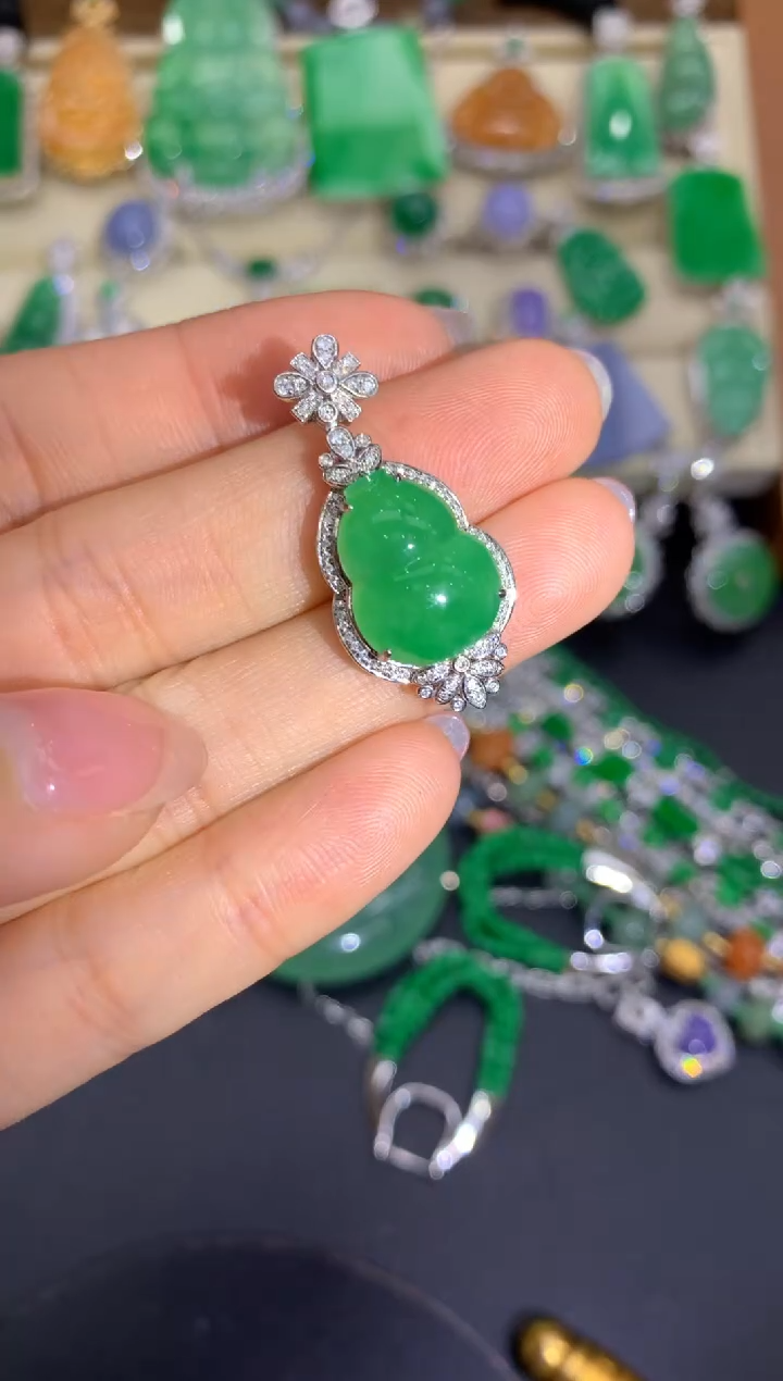 【闪购商品】翡翠颈饰18K金镶嵌645-中国好珍宝