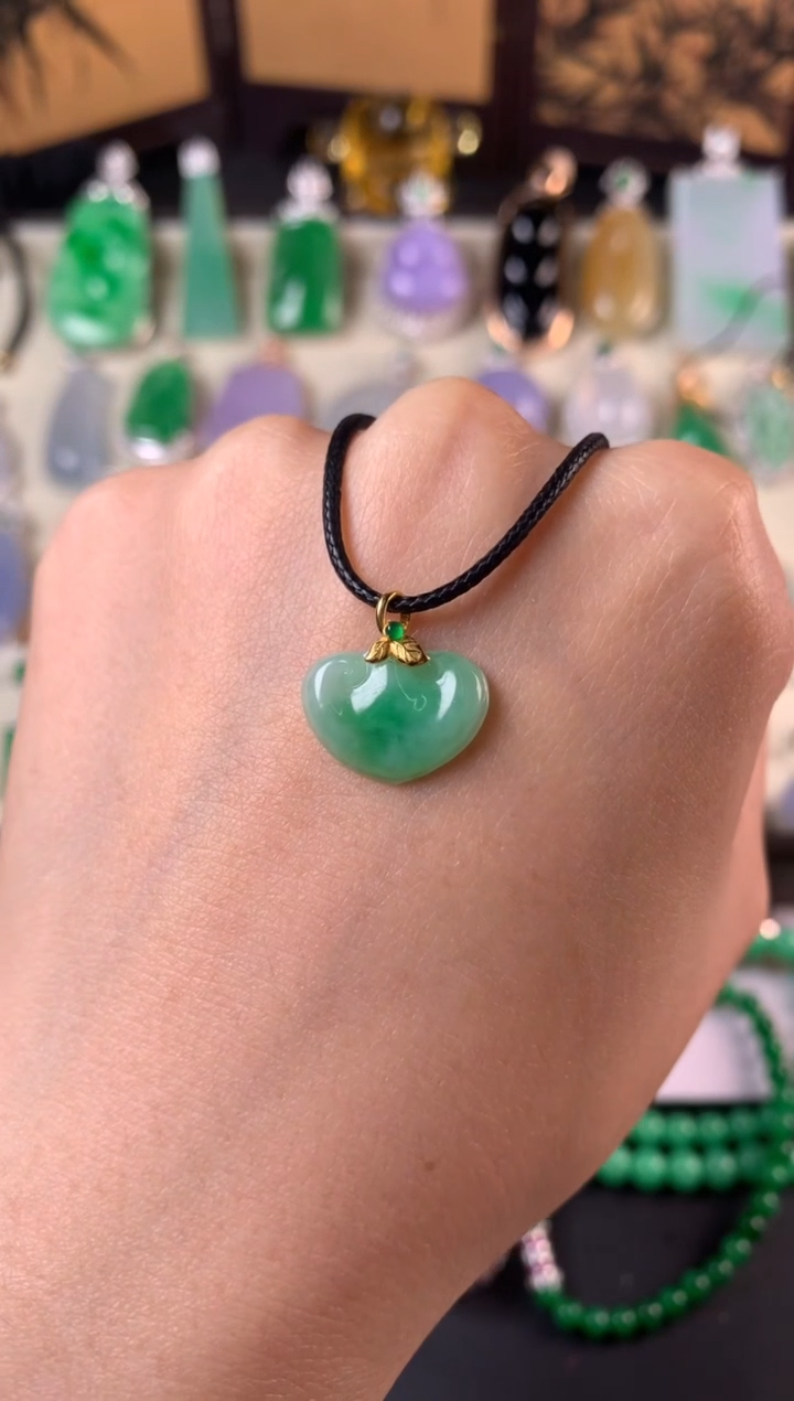 吊坠(不含链)18K金镶嵌翡翠吊坠