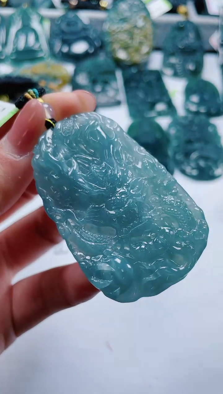 【闪购商品】翡翠颈饰未镶嵌