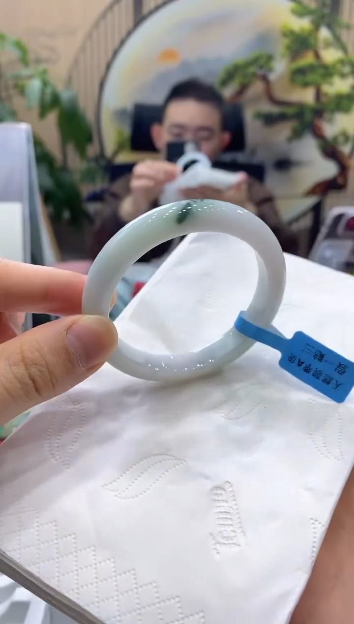 【闪购商品】翡翠手镯未镶嵌0000014804