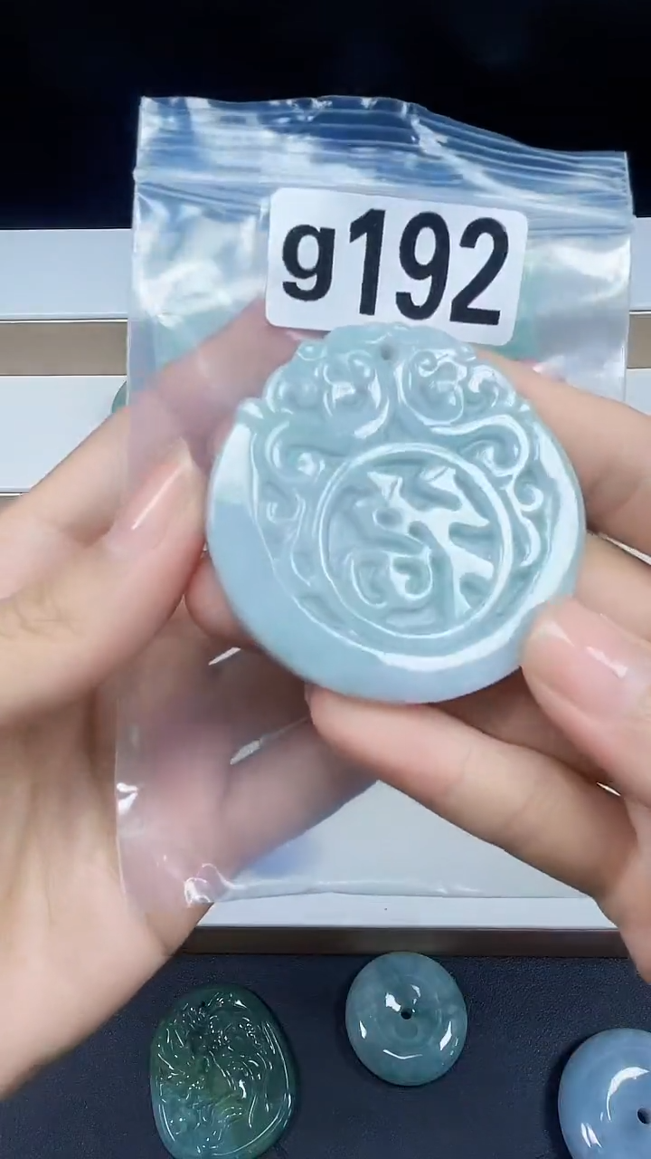 颈饰未镶嵌翡翠翡翠珠宝吊坠挂件