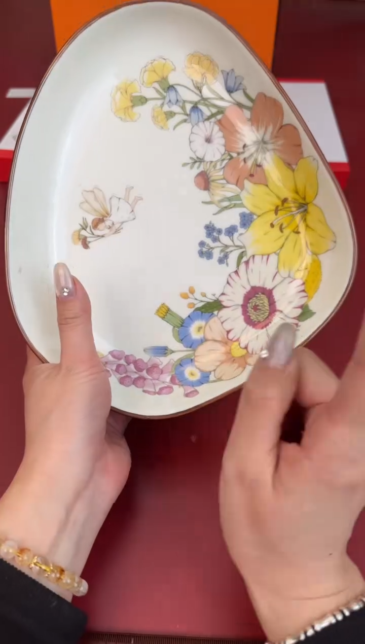 【闪购商品】瓷片正午瓷缘 臻品源泉@@J44