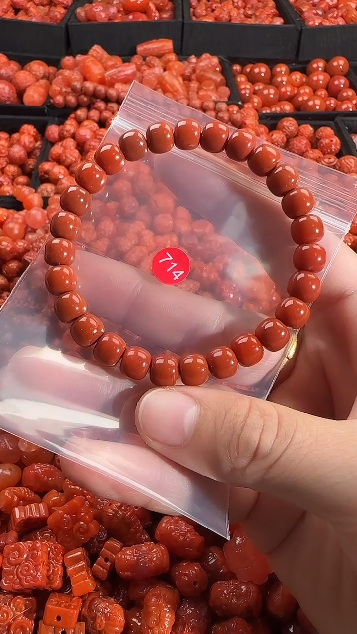 颈饰未镶嵌南红玛瑙1