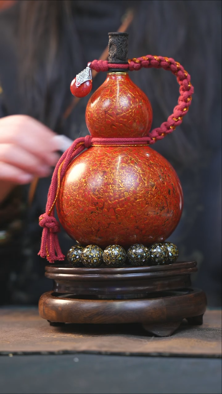 【闪购商品】YN178漆艺酒葫芦不包手串及旋转底座