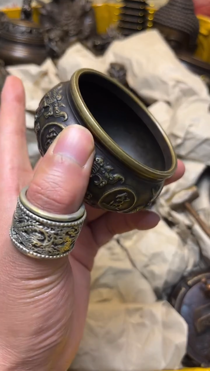 精美铜器，点击下单