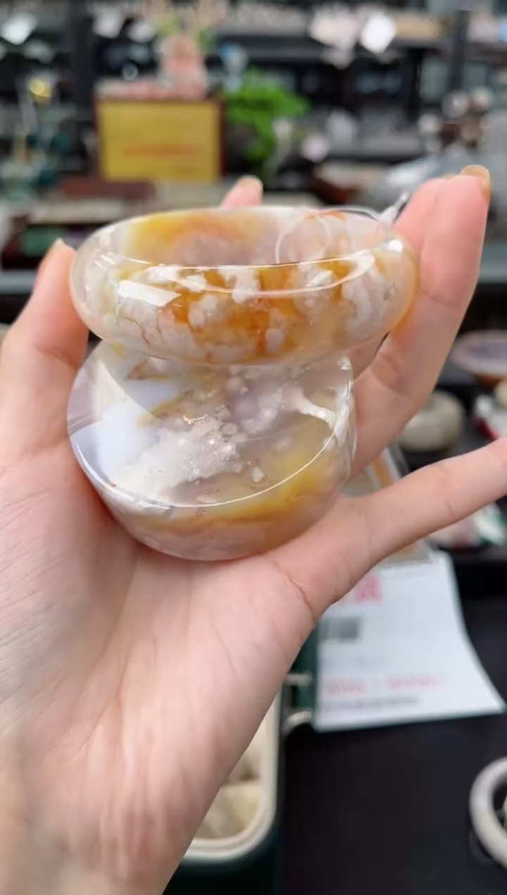 【闪购商品】石英质玉手镯未镶嵌61圈口（赠品镯心）3456330