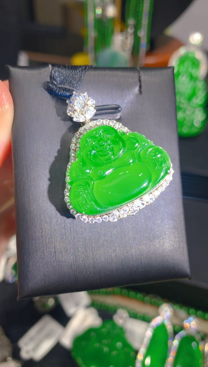 【闪购商品】翡翠颈饰银S925镶嵌41一季