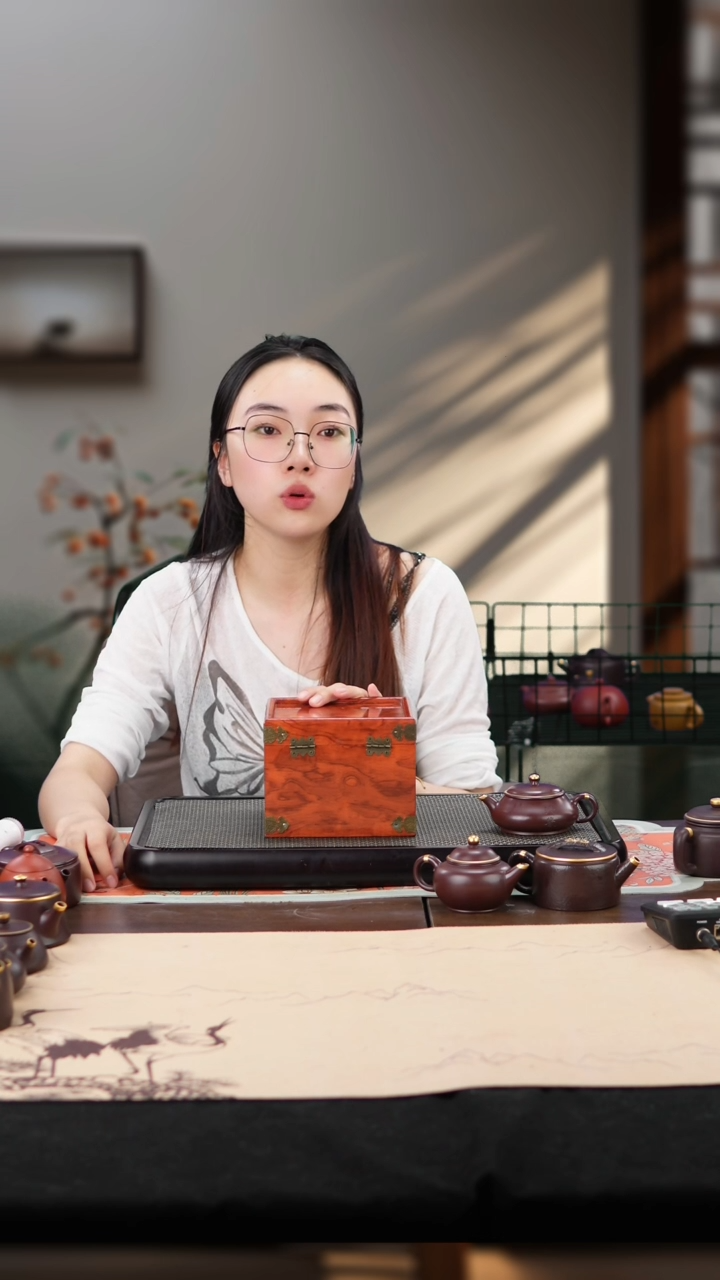 茶壶紫砂月光宝盒（惊爆）