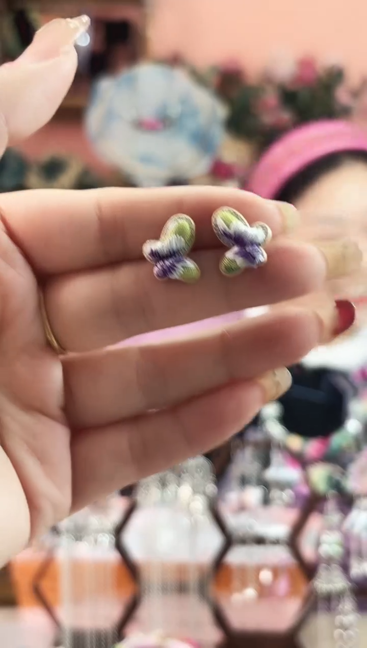 艺枝独绣手工饰品304