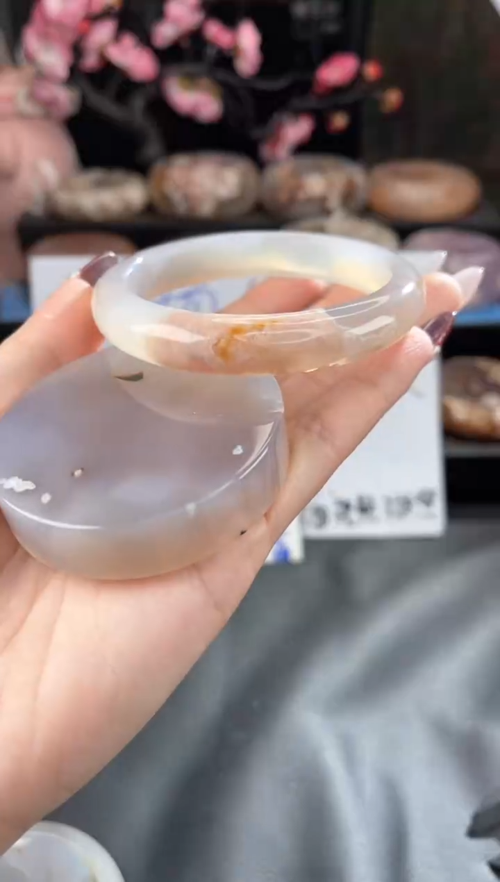 【闪购商品】玛瑙/玉髓手镯未镶嵌60