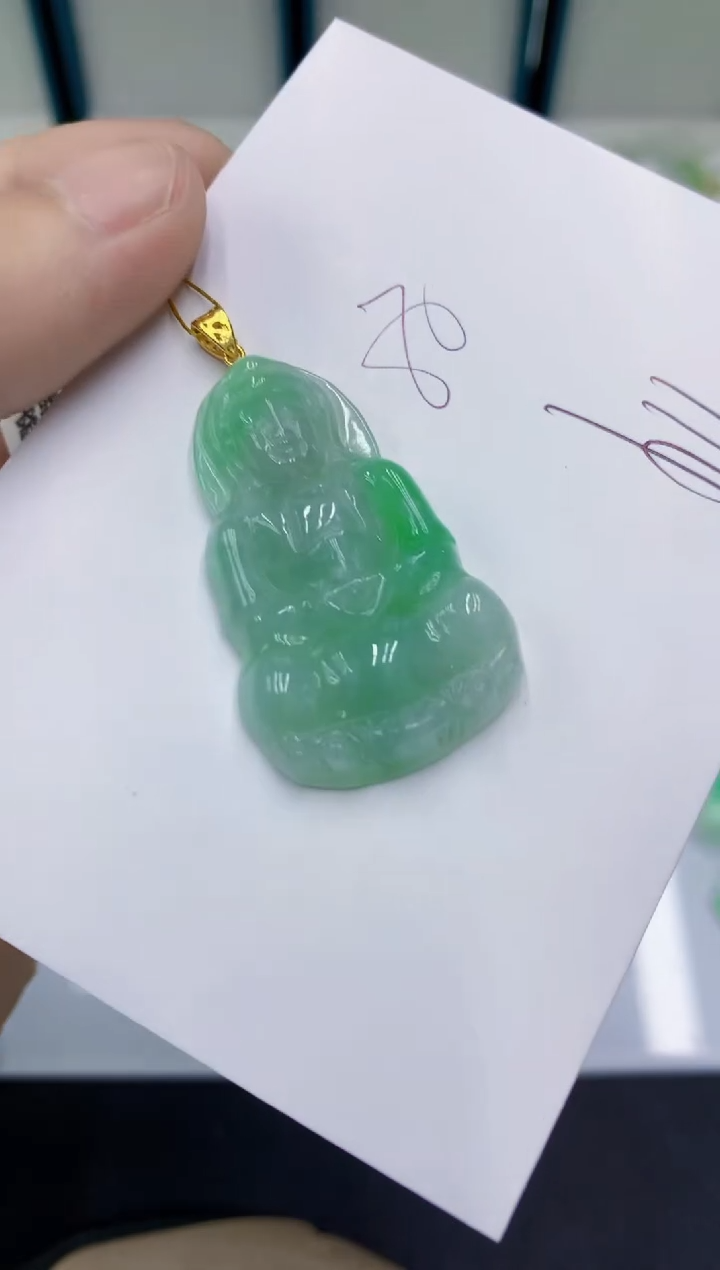 颈饰未镶嵌翡翠翡翠