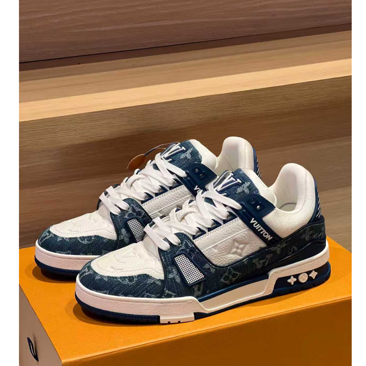 【港版撤柜】老花款-经典时尚百搭情侣潮鞋户外休闲运动鞋02