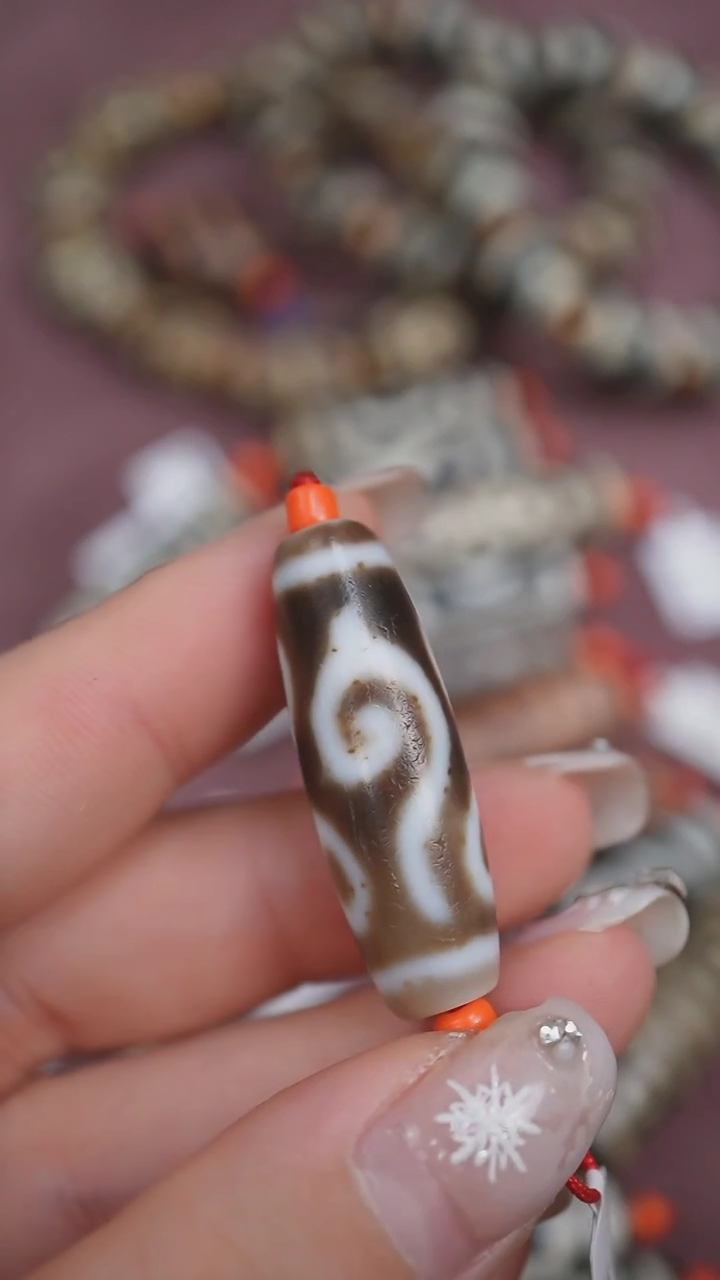 【闪购商品】玛瑙/玉髓颈饰未镶嵌蚀花玛瑙珠定制编绳