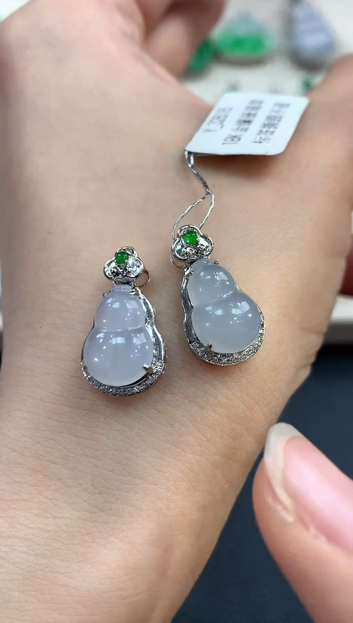 【闪购商品】翡翠吊坠(不含链)18K金镶嵌B4多样性一件发货